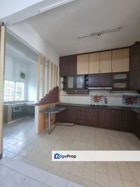 [RENOVATED & DEKAT SURAU] Double Storey Terrace, Taman Desa Makmur ,Sg Merab , Selangor, Kajang
