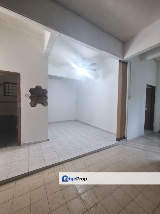 [RENOVATED & DEKAT SURAU] Double Storey Terrace, Taman Desa Makmur ,Sg Merab , Selangor, Kajang