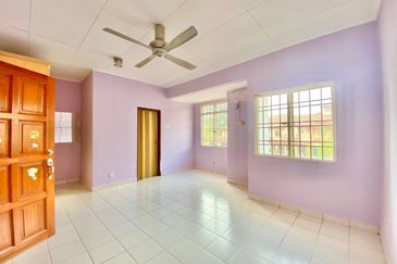 Jalan Spektrum U16 @ Taman Bukit Subang