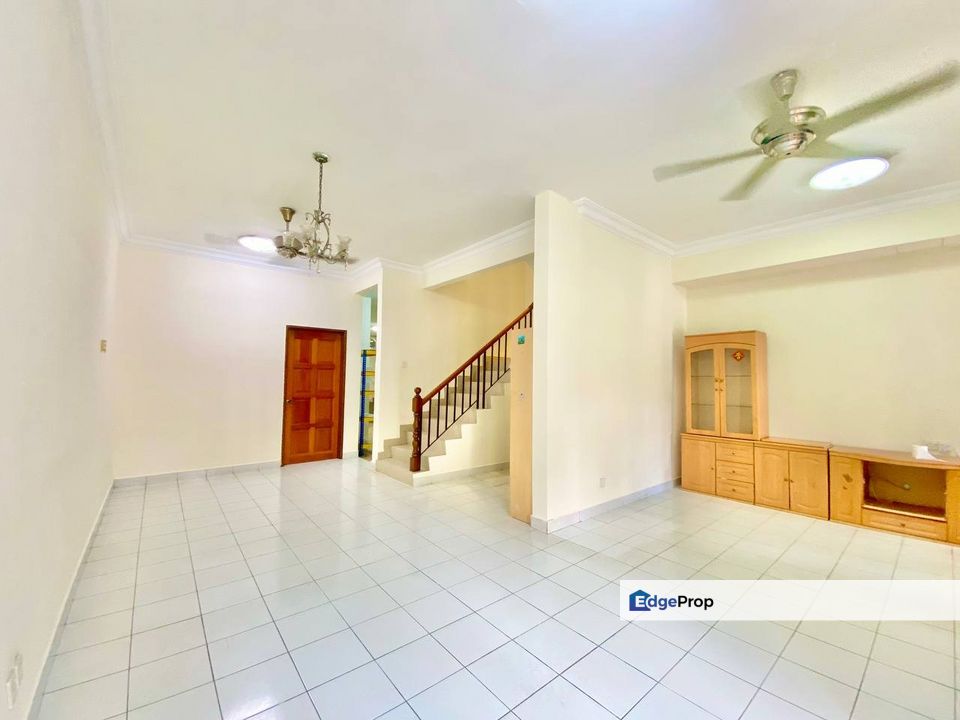 KITCHEN EXTENDED‼️ Double Storey Terrace, Taman Bukit Subang, Selangor, Shah Alam