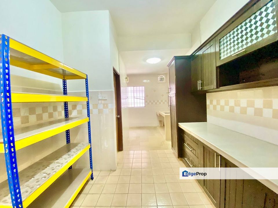 KITCHEN EXTENDED‼️ Double Storey Terrace, Taman Bukit Subang, Selangor, Shah Alam