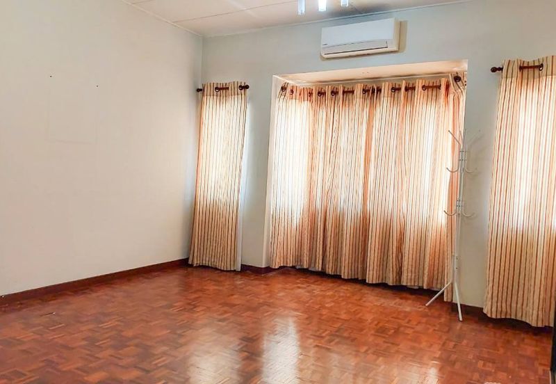 [Non-Bumilot Unit] Double Storey Terrace, Kelana Idaman Ara Damansara