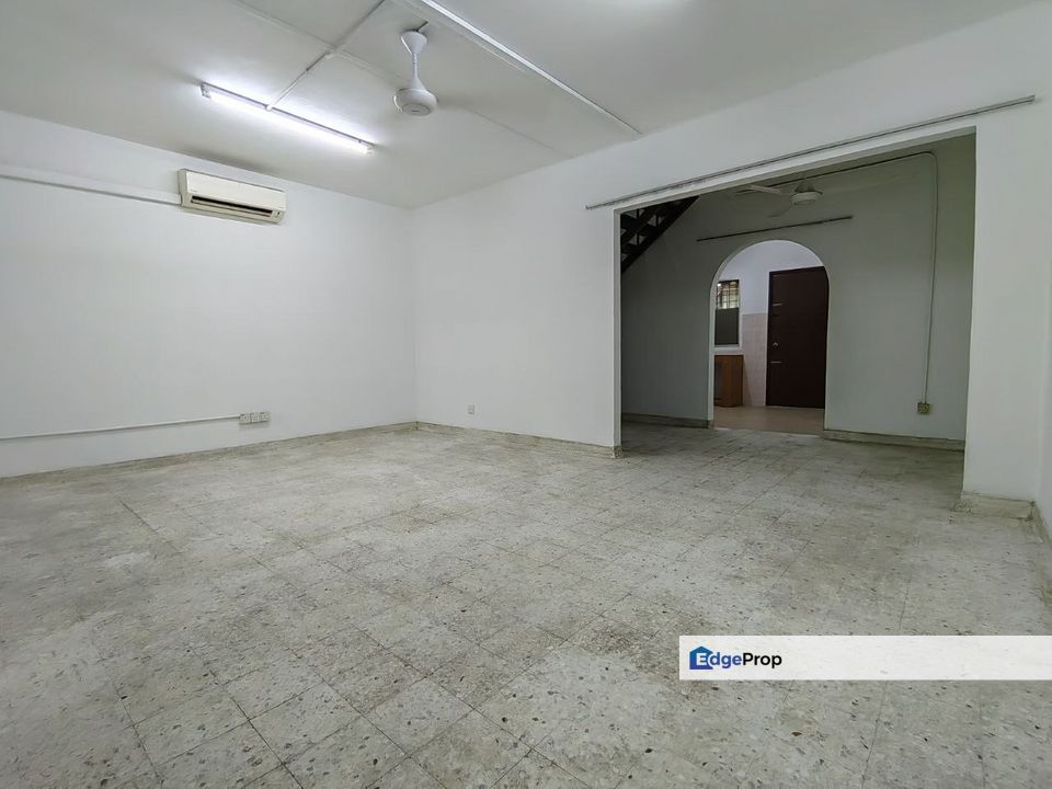 [RENOVATED & Flexible Deposit🔥] 2 Storey House @ Seksyen 19, Shah Alam, Selangor, Shah Alam