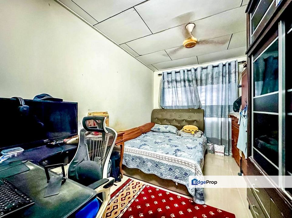 [RENOVATED & FULLY FURNISHED] 2 STOREY TERRACE, SEKSYEN 19, SHAH ALAM, Selangor, Shah Alam