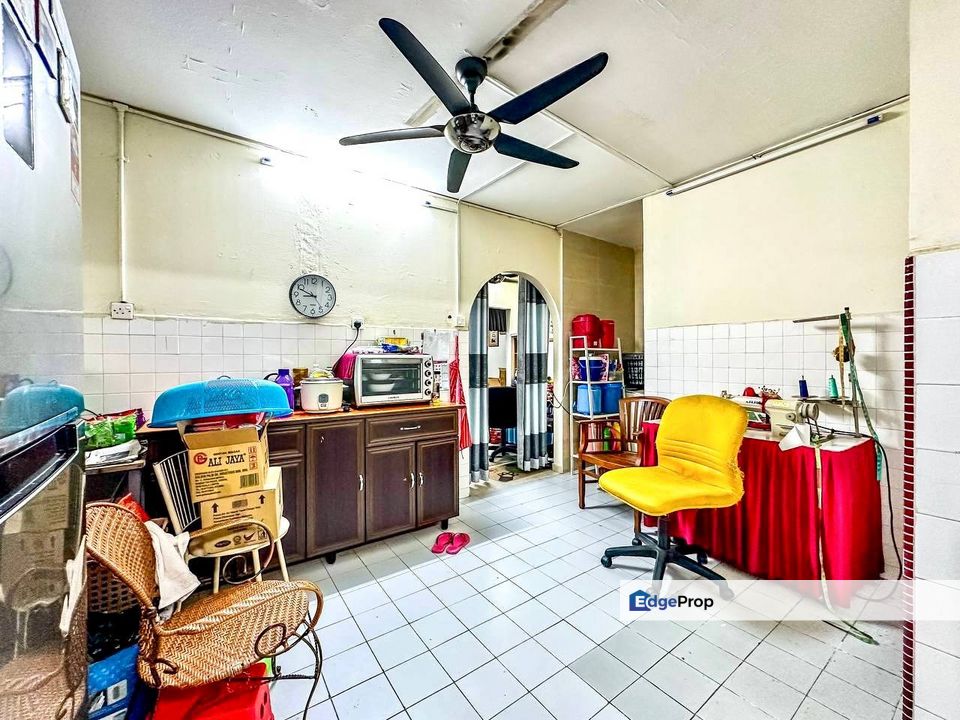 [RENOVATED & FULLY FURNISHED] 2 STOREY TERRACE, SEKSYEN 19, SHAH ALAM, Selangor, Shah Alam