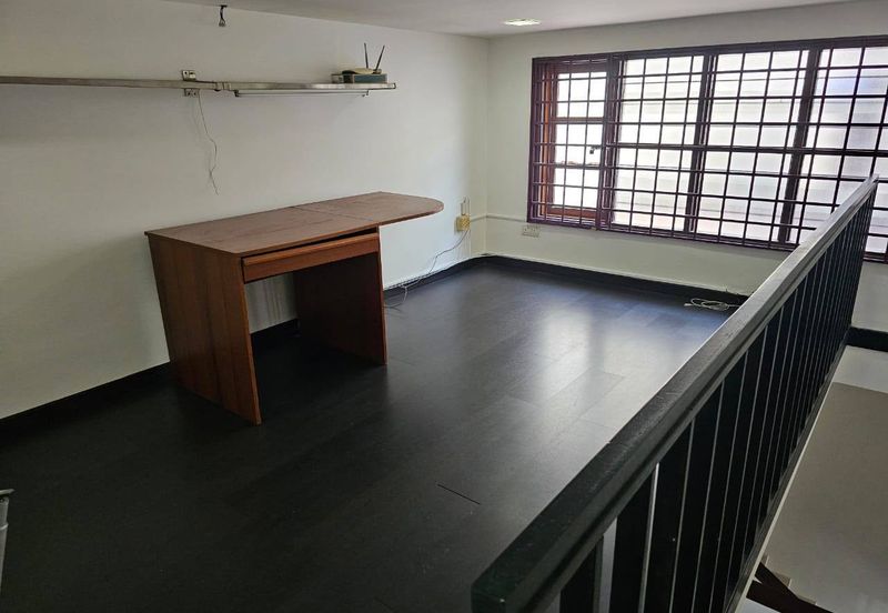 RENOVATED‼️ Double Storey Terrace @ Jalan Adang, Bukit Jelutong