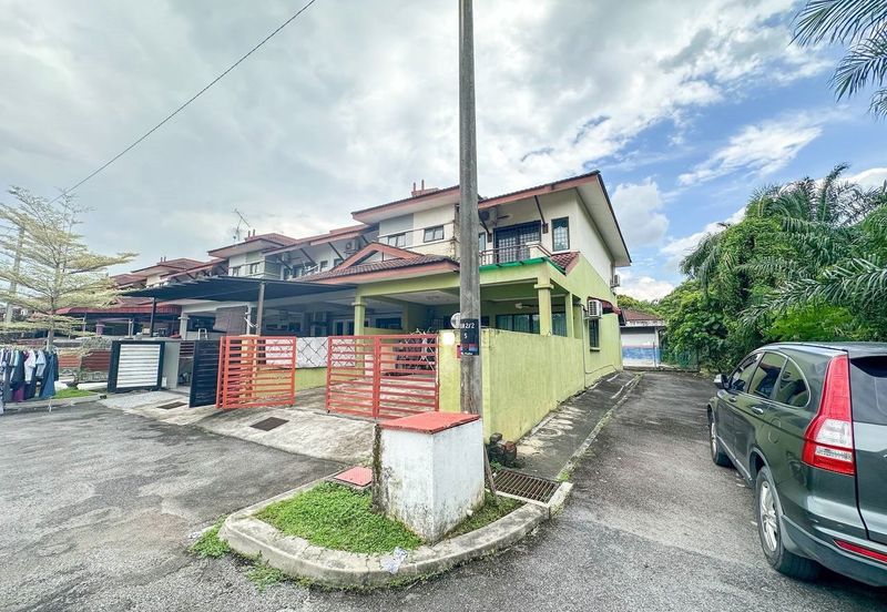 Taman Kristal, Dengkil