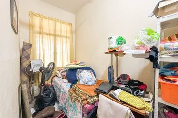 Taman Kristal, Dengkil