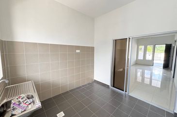 J1 Residence @ Jenderam