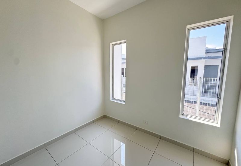 J1 Residence @ Jenderam