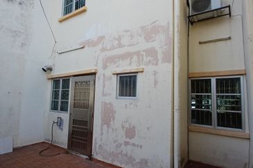 Jalan PUJ 2/24