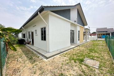 Taman Desa Salak Pekerti