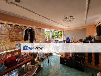 [FACING OPEN & RENOVATED] TERES SETINGKAT TMN LINGKARAN NUR, Selangor, Kajang