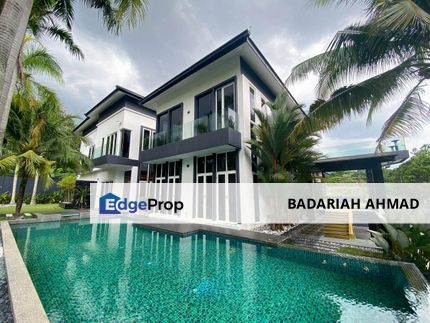 Nice Spacious 3 Storey Bungalow at Country Heights, Kajang, Selangor, Country Heights