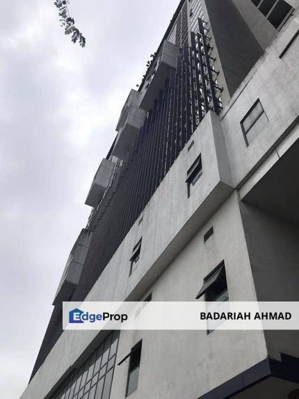 Fully Furnished Studio Unit Flexis One South Seri Kembangan Selangor, Selangor, Seri Kembangan