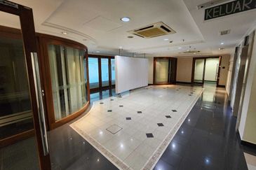 Renovated Spacious 4 Storey Office Building with Sub Basement Presint 16 Putrajaya