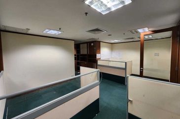 Renovated Spacious 4 Storey Office Building with Sub Basement Presint 16 Putrajaya