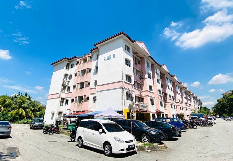 PANGSAPURI SRI DAHLIA LAMAN PUTRI 3 BANDAR PUTERI PUCHONG