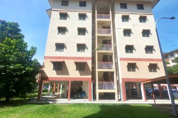 Apartment Pusat Komersil Seksyen 7 Shah Alam