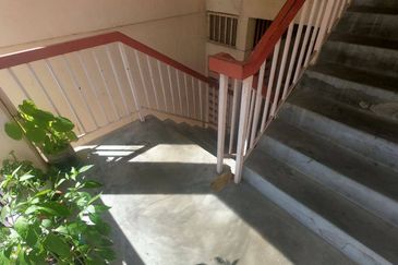 Apartment Pusat Komersil Seksyen 7 Shah Alam