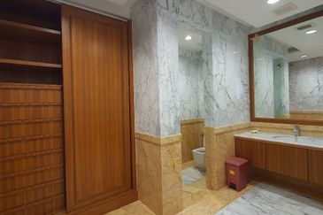 Vacant 8 Storey Stand Alone Building Cyberjaya Selangor