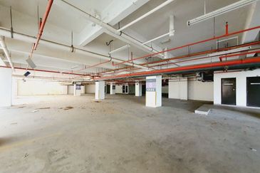 Vacant 8 Storey Stand Alone Building Cyberjaya Selangor