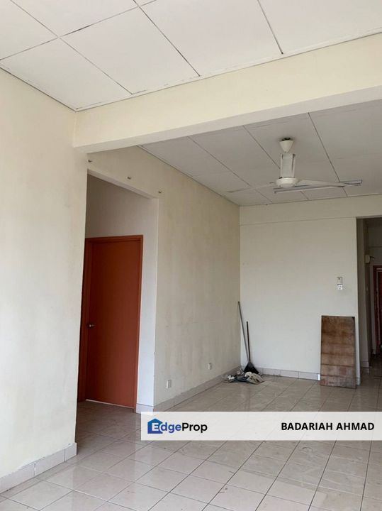 Near Masjid Al-Hasanah Apartment Kelompok Rajawali Seksyen 9 Bandar Baru Bangi, Selangor, Bangi