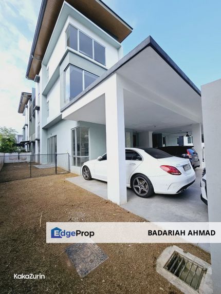 3 Storey Semi Detached Cluster Parkfield Residences Tropicana Heights Kajang, Selangor, Kajang