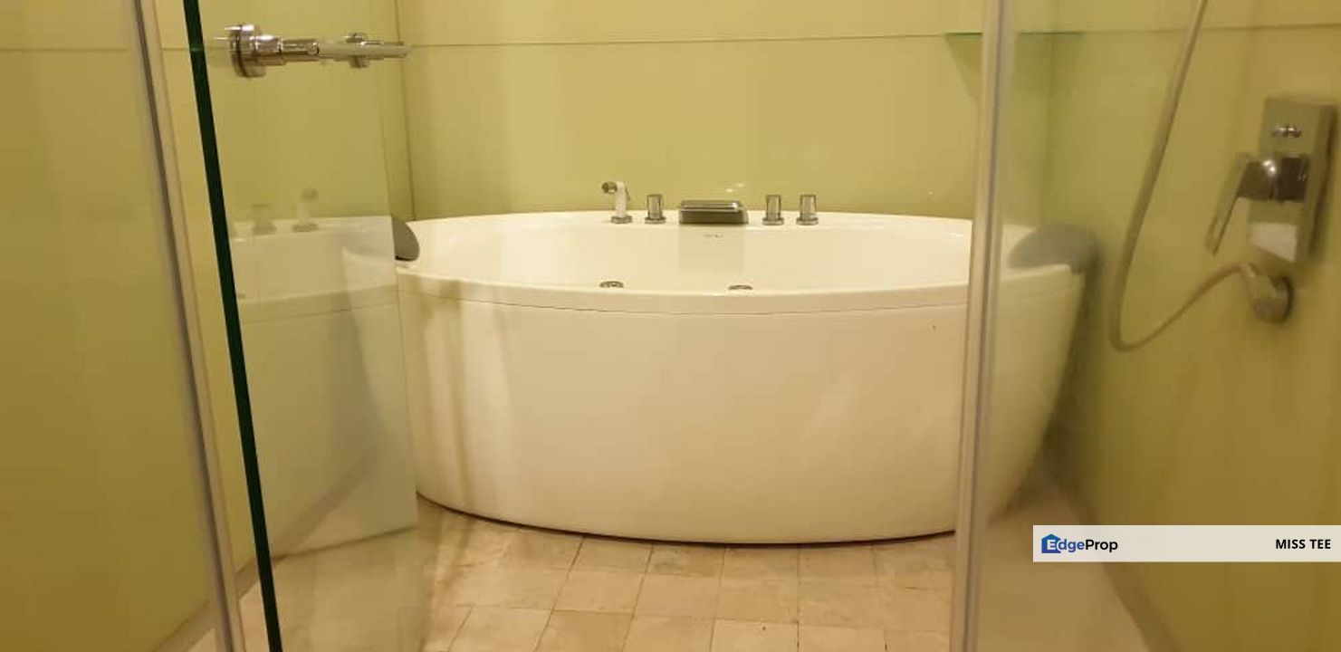 Vipod KLCC Pavilion Bukit Bintang, Kuala Lumpur, KLCC