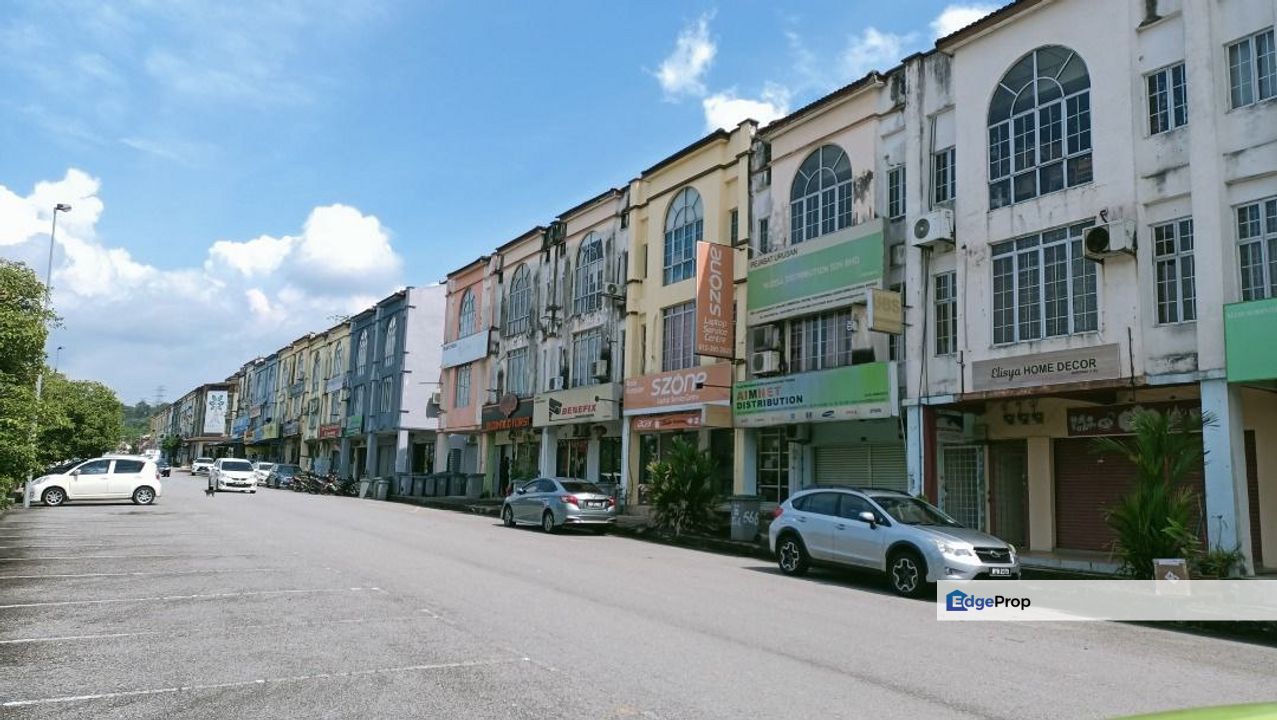 OAKLAND COMMERCIAL CENTRE SHOP FOR SALE for Sale RM650,000 By MOHD