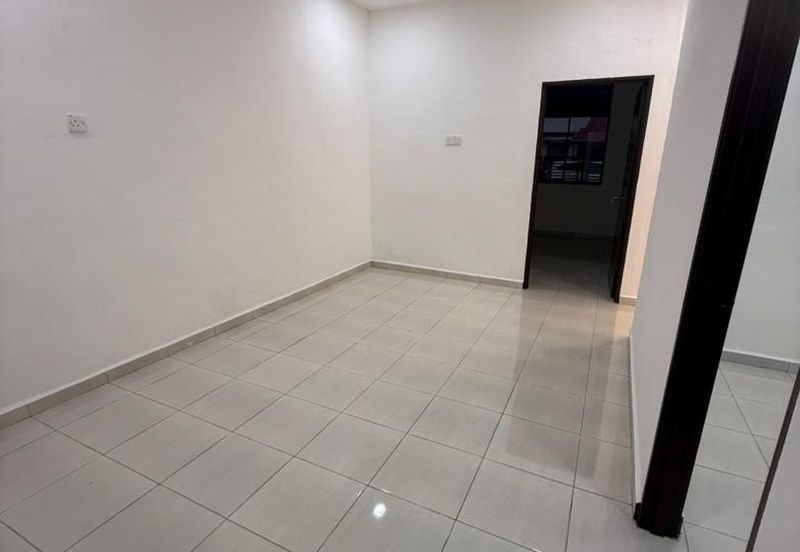 TERES SETINGKAT TAMAN KENARI KULIM UNTUK DIJUAL ❗❗