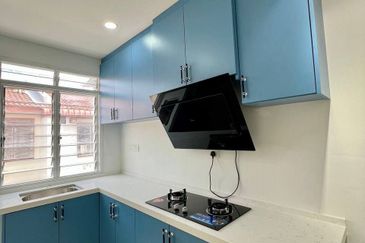 TERES SETINGKAT TAMAN SERI BAYU SUNGAI LALANG UNTUK DIJUAL ❗❗