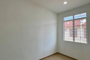 TERES SETINGKAT TAMAN SERI BAYU SUNGAI LALANG UNTUK DIJUAL ❗❗