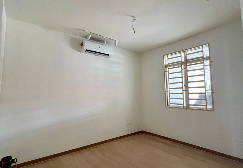 TERES SETINGKAT TAMAN SERI BAYU SUNGAI LALANG UNTUK DIJUAL ❗❗