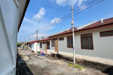 TERES SETINGKAT TAMAN SERI BAYU SUNGAI LALANG UNTUK DIJUAL ❗❗