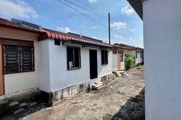 TERES SETINGKAT TAMAN SERI BAYU SUNGAI LALANG UNTUK DIJUAL ❗❗