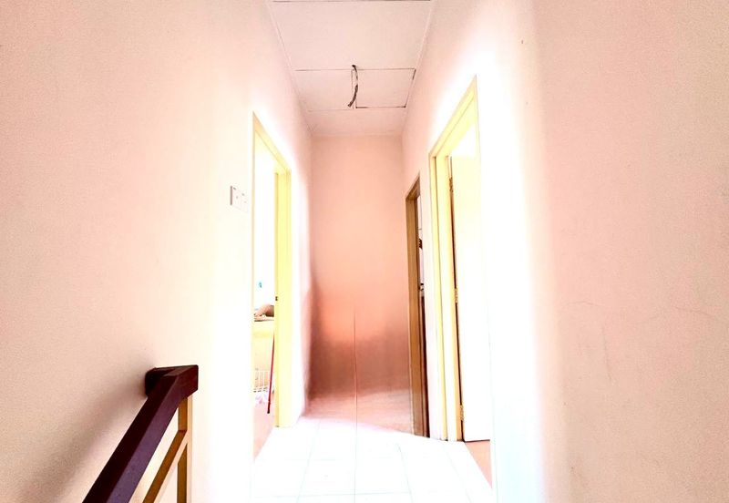 BANDAR LAGUNA MERBOK (SESEBUAH)