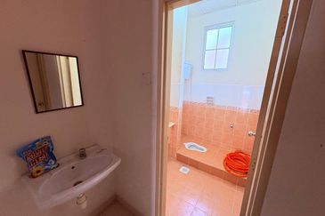 BANDAR LAGUNA MERBOK (SESEBUAH)