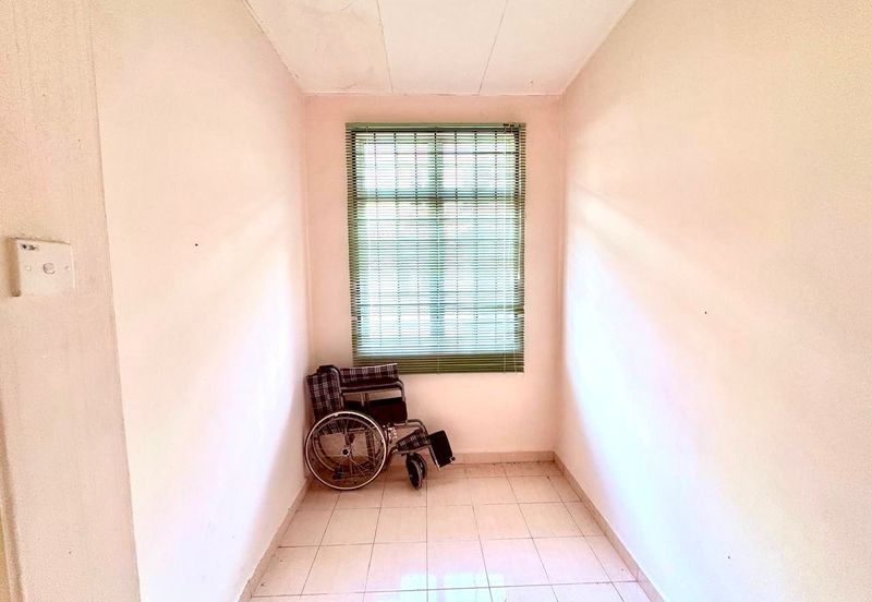 BANDAR LAGUNA MERBOK (SESEBUAH)