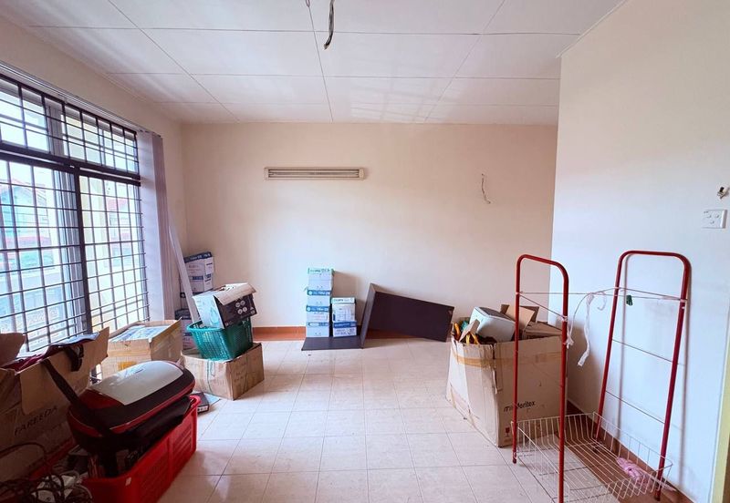 BANDAR LAGUNA MERBOK (SESEBUAH)