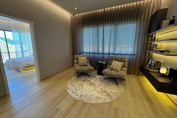 BUKIT BANYAN - MEERA GRAND