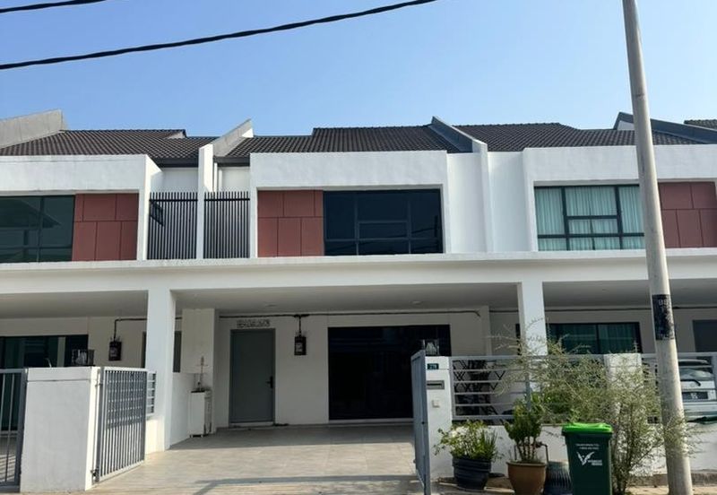 SENNI, BUKIT BANYAN