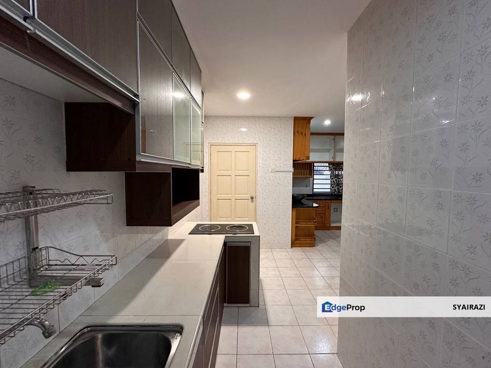 2 Storey Semi-D Laman 2, Bandar Seri Putra, Bangi, Selangor, Bangi