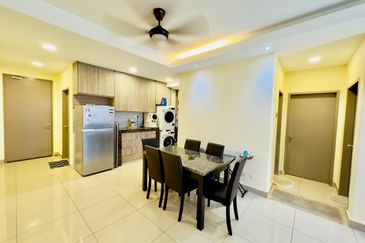 Platinum Splendor Residence