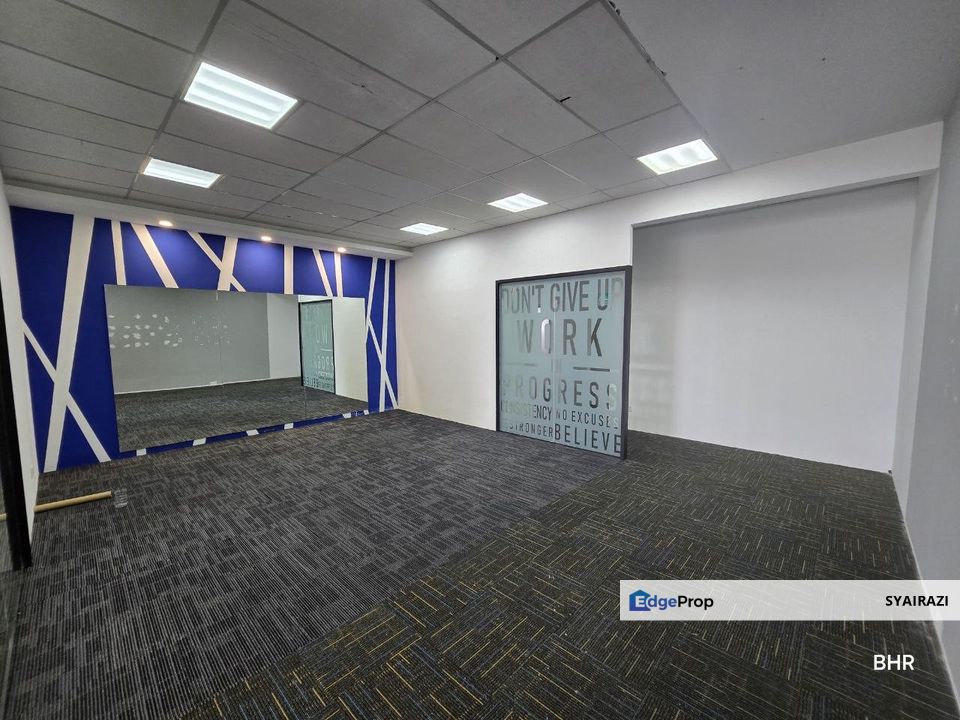 FACING MAIN ROAD 3 Storey Shop Lot Kubica Square, Bandar Puteri Bangi, Selangor, Kajang