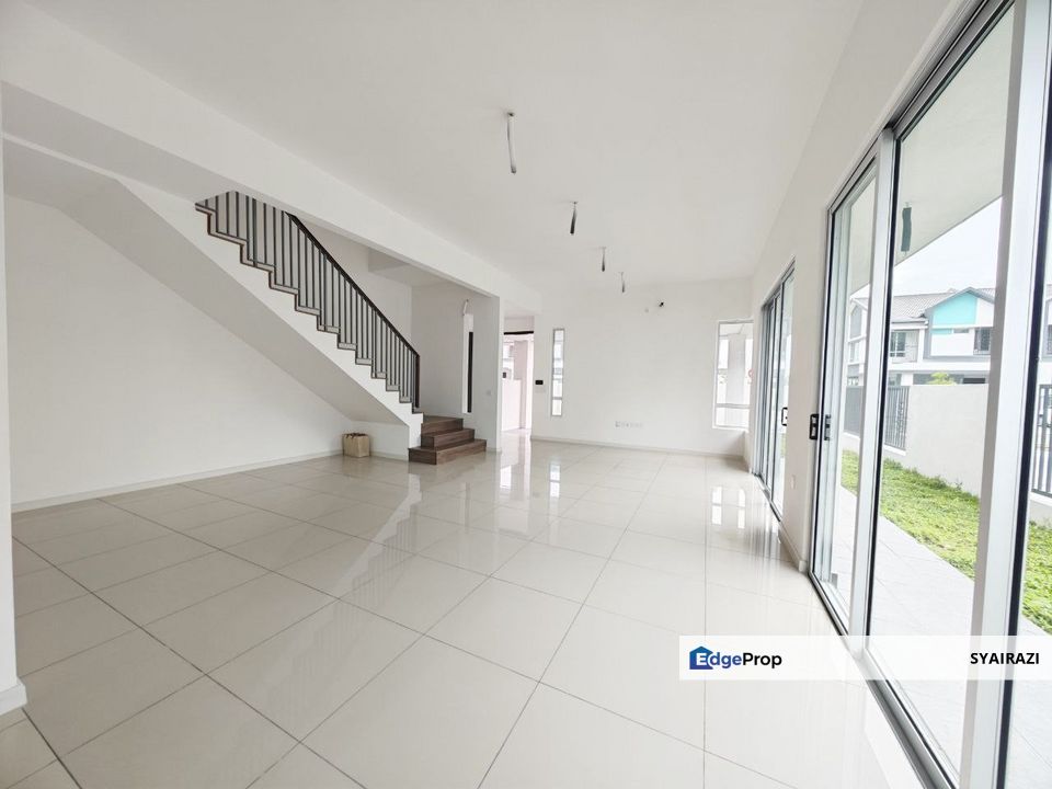 END LOT Double Storey Terrace Serenia Ariya, Serenia City, Sepang, Selangor, Sepang