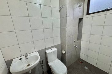 Setia Warisan Tropika (Belladonna)