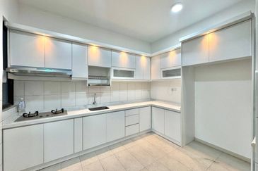 Setia Warisan Tropika (Belladonna)