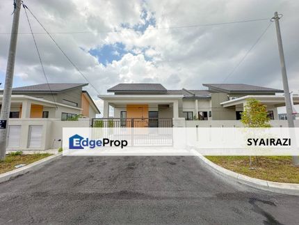 Single Storey Semi-D Taman Intan Baiduri 11, Salak Tinggi, Sepang, Selangor, Sepang