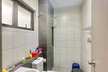 Setia Warisan Tropika (Belladonna)